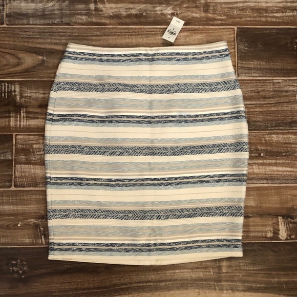 Ann Taylor Dresses & Skirts - 3 for $15 ❤ NWT Ann Taylor Skirt